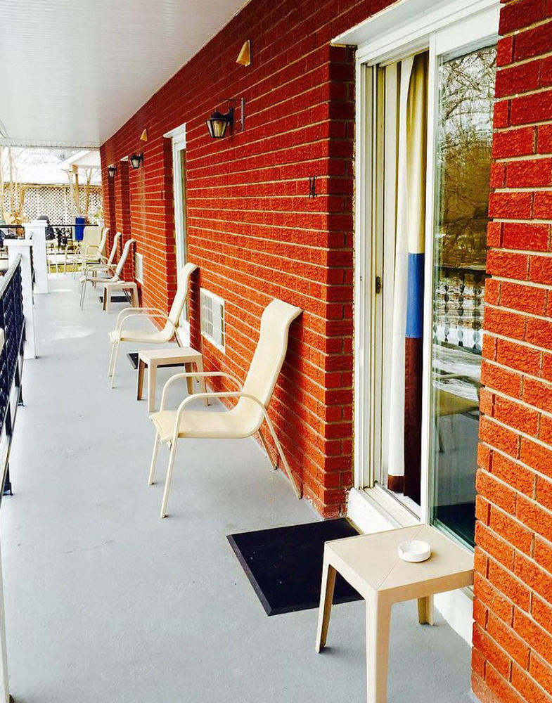 Clothier Mills Inn Kemptville Exterior foto